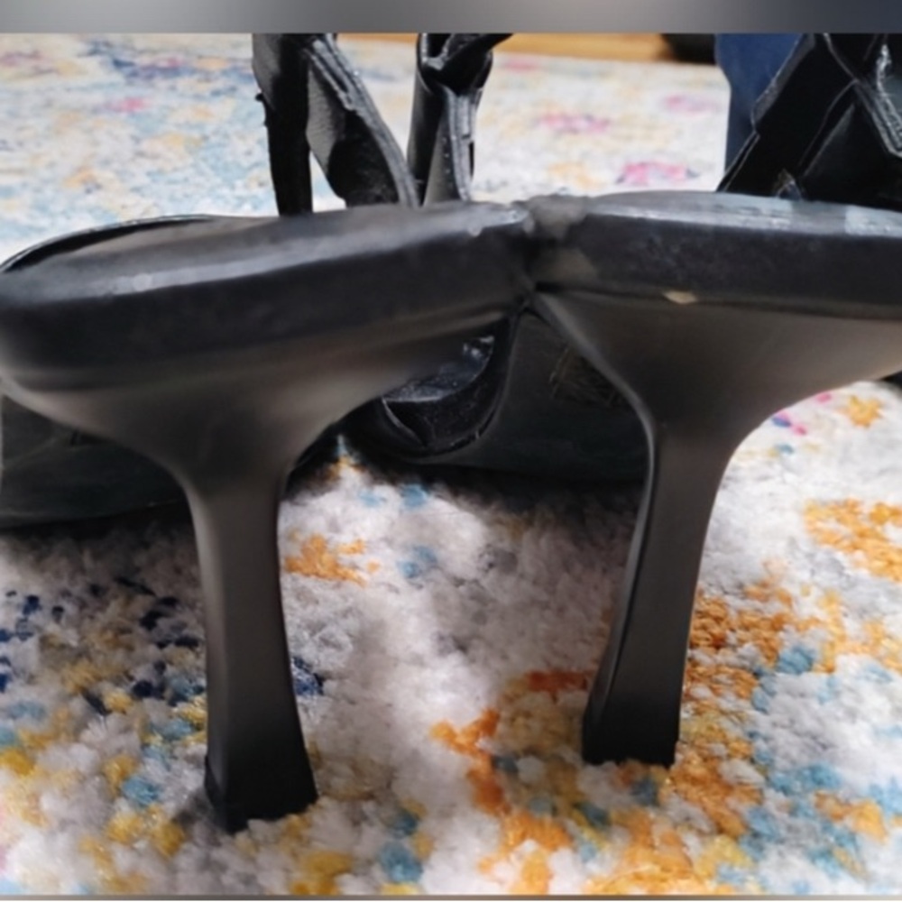 Elegant Black Women's Heels - Picture 2 of 2